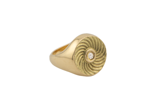 Aer Ring with Diamond